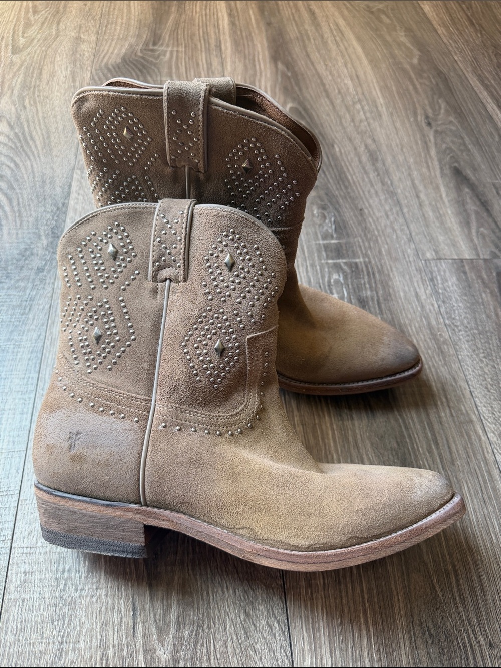 FRYE Billy Stud Suede Short boots - Picture 2 of 8